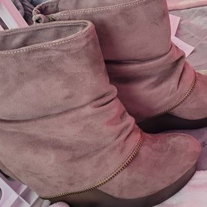 Not RATED Women's Ankle boots tan suede